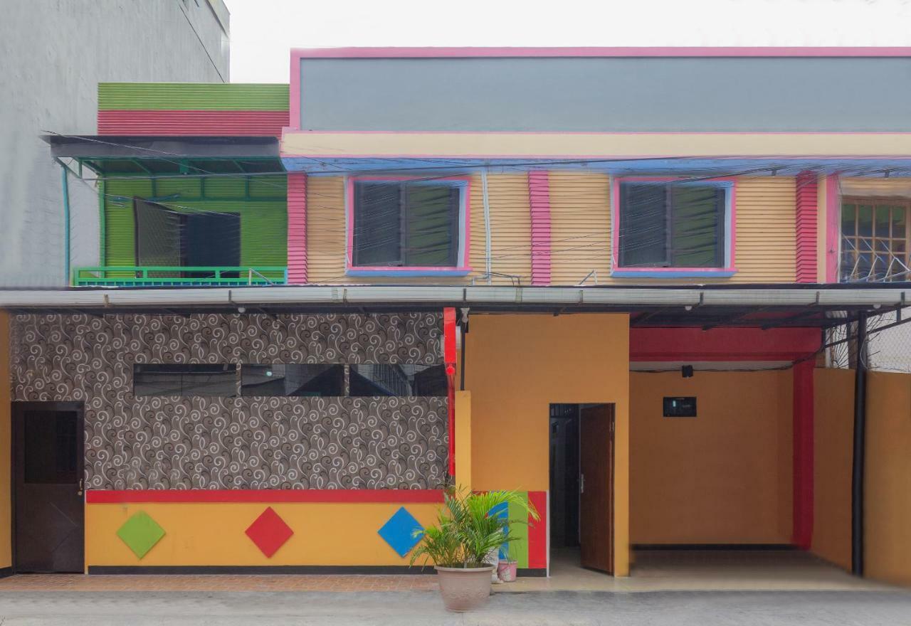 Oyo 649 K68 Residence Jacarta Exterior foto